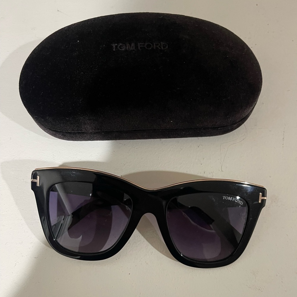 Tom Ford Julie Sunglasses - Picture 2 of 6